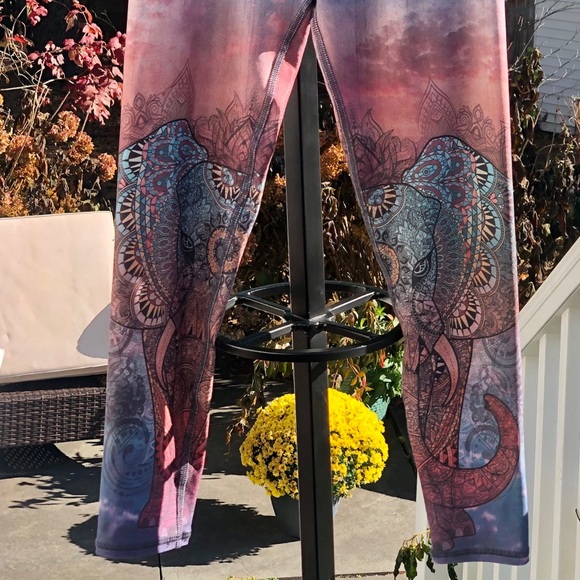 Evolution And Creation Active Leggings - Picture 2 of 9